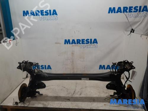 Used Rear axle RENAULT SCÉNIC III (JZ0/1_) 2.0 16V (JZ0G, JZ0P, JZ1E, JZ1P) (140 hp) 31483076