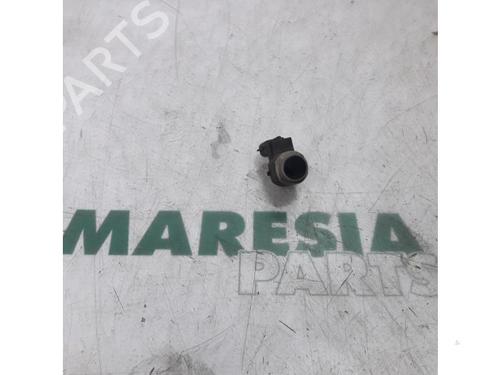 Used Electronic sensor RENAULT MEGANE III Grandtour (KZ0/1) 1.5 dCi (KZ0C, KZ1A) (90 hp) 31530262