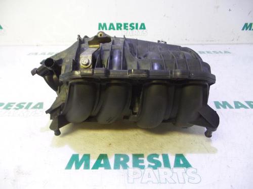 Used Injection rail PEUGEOT 207 (WA_, WC_) 1.4 16V (95 hp) 31398265