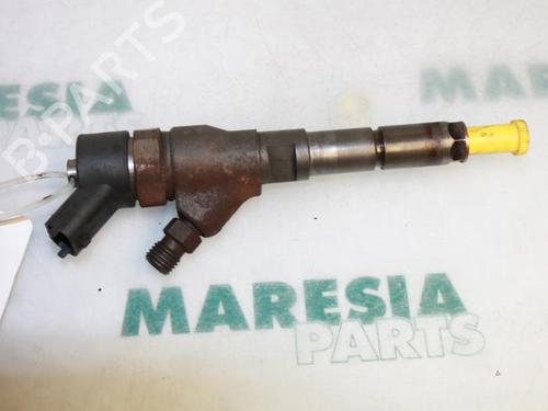 Inyector CITROËN C5 I (DC_) 2.0 HDi (DCRHZB, DCRHZE) (109 hp) 31518934