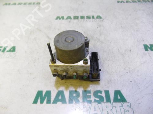 Used ABS pump RENAULT CLIO III (BR0/1, CR0/1) 1.4 16V (98 hp) 31440127