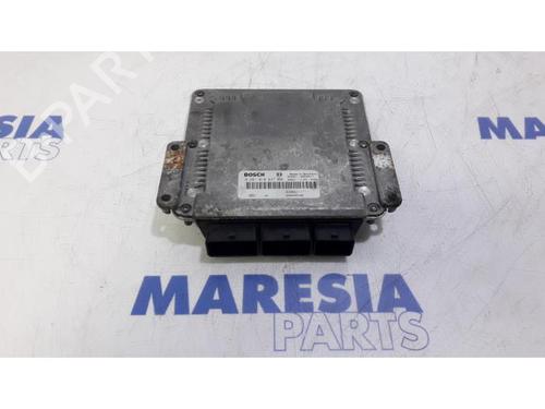 Used Engine control unit (ECU) RENAULT LAGUNA II Grandtour (KG0/1_) 2.2 dCi (KG0F) (150 hp) 31422055