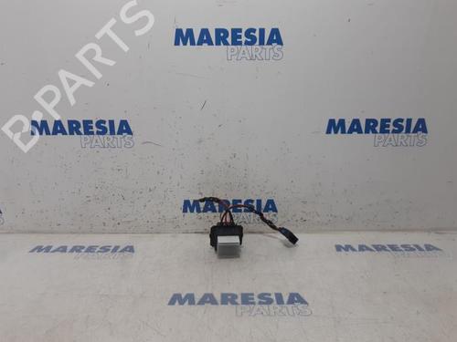 electronic-sensor-peugeot-207-cc-wd_-2007-2008-2009-2010-2011-2012-2013-2014-2015-31387186 main image