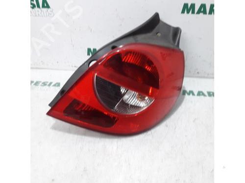 Used Right taillight RENAULT CLIO III (BR0/1, CR0/1) 1.5 dCi (C/BR0G, C/BR1G) (68 hp) 31439895