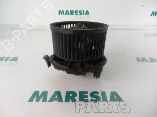 Used Heater blower motor RENAULT MEGANE II Estate (KM0/1_) 1.9 dCi (KMRG, KM1G, KM0G, KM2C) (120 hp) 31415395