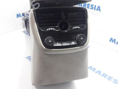 Mittelkonsole PEUGEOT 508 I (8D_) 2.0 HDi Hybrid4 AWC | BP31456482I22