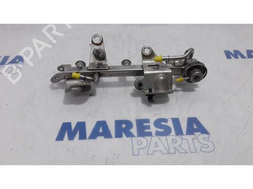 Used Injection rail RENAULT CLIO IV (BH_) 0.9 TCe 90 (BHNF, BHMA, BHMH, BHJK, BHJR) (90 hp) 31517229