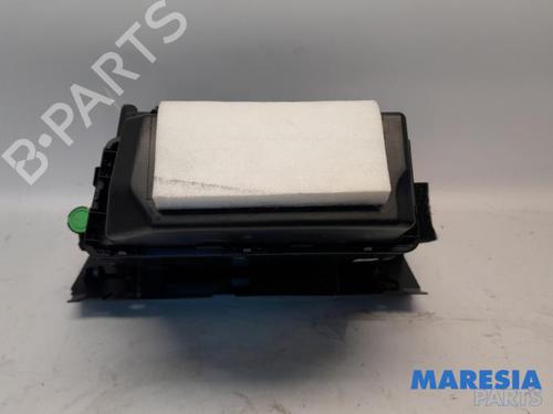 Glove box CITROËN C4 III (BA_, BB_, BC_) ë-C4 (BCZKXC, BZCKSC) | BP31515246C95 - Image 3