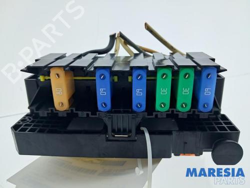 Used Fuse box CITROËN C3 II (SC_) 1.6 VTi 120 (120 hp) 32351460