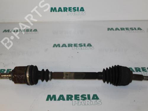 left-front-driveshaft-renault-scenic-ii-jm01_-2003-2004-2005-2006-2007-2008-2009-2010-31523572 main image