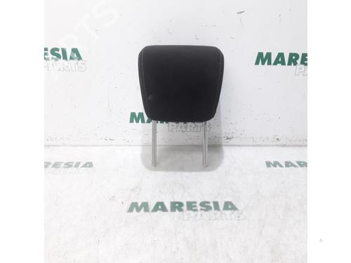 Used Headrest FIAT PUNTO EVO (199_) 1.3 D Multijet (84 hp) 31524523