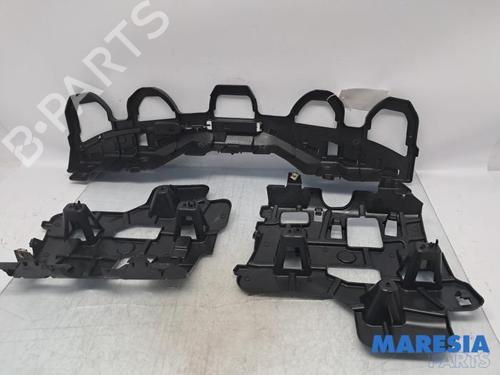 Bak støtfanger RENAULT MEGANE IV Grandtour (K9A/M/N_) 1.3 TCe 140 (K9NB) (140 hp) 32783895