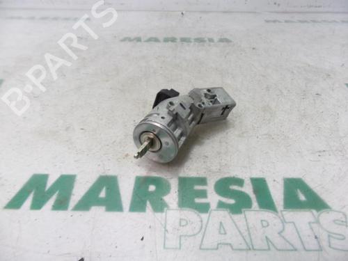 ignition-barrel-peugeot-407-coupe-6c_-2005-31396825 main image