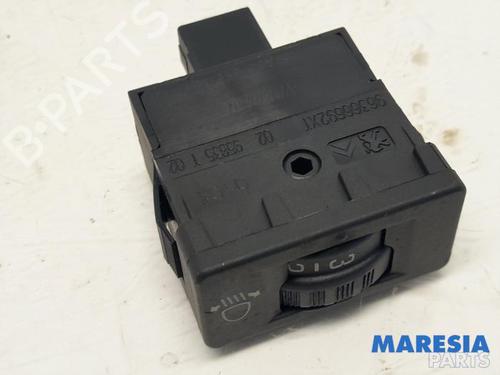 Used Switch PEUGEOT 5008 (0U_, 0E_) 1.6 16V (120 hp) 31512337