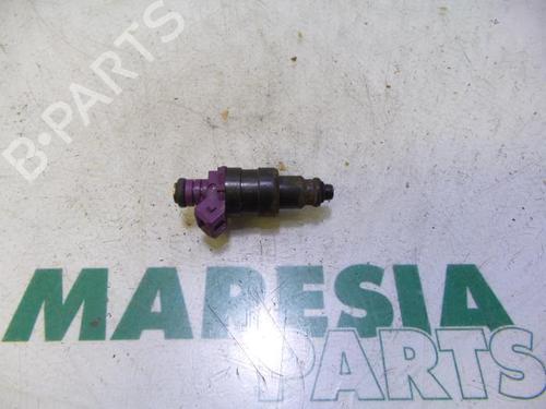 injector-renault-twingo-i-c06_-1993-1994-1995-1996-1997-1998-1999-2000-2001-2002-2003-2004-2005-2006-2007-2008-2009-2010-2011-2012-31503725 main image