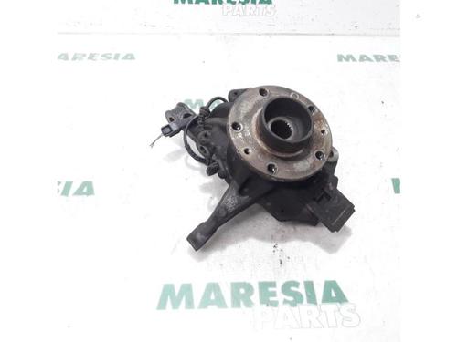Used Right front steering knuckle RENAULT MEGANE III Grandtour (KZ0/1) 1.5 dCi (KZ0C, KZ1A) (90 hp) 31523795