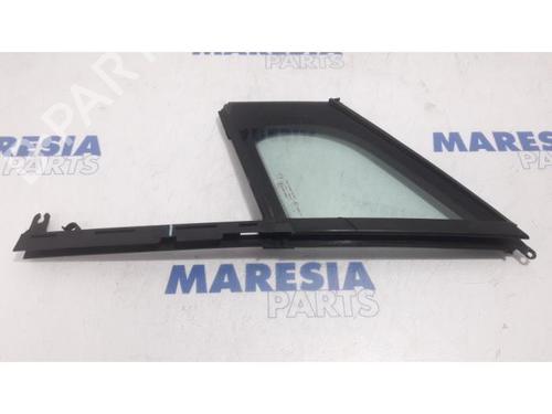 Vidro triangular frente esquerdo PEUGEOT 3008 I MPV (0U_) 1.6 THP (156 hp) 31500040