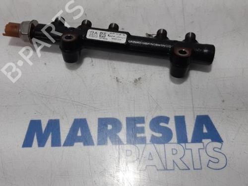 Used Injection rail PEUGEOT 5008 (0U_, 0E_) 1.6 BlueHDi 120 (120 hp) 31400202