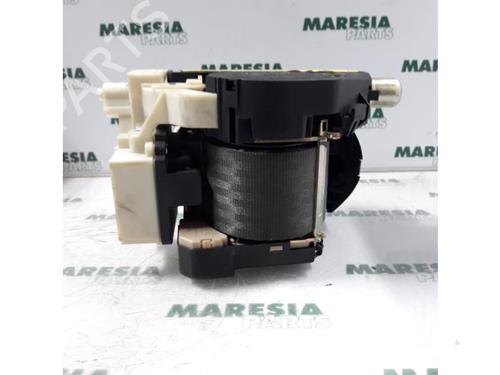 Used Front right seatbelt FIAT PUNTO (188_) 1.2 16V 80 (188.233, .235, .253, .255, .333, .353, .639,... (80 hp) 31440098