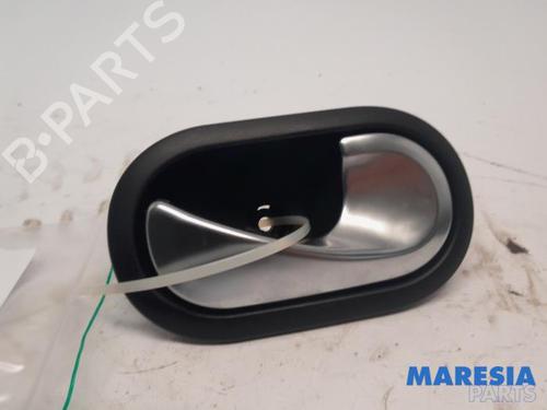 Used Front right exterior door handle RENAULT TWINGO III (BCM_, BCA_) 1.0 SCe 70 (71 hp) 31436083