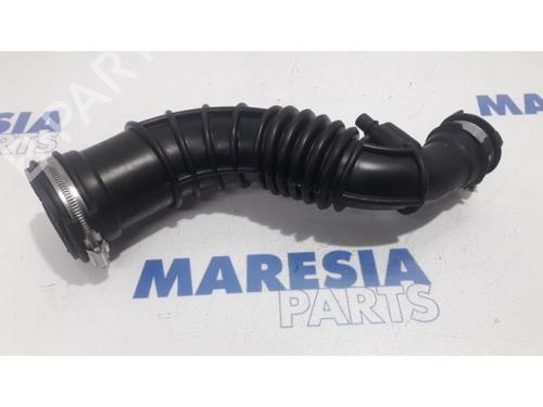 Used Pipe RENAULT MEGANE IV Hatchback (B9A/M/N_) 1.2 TCe 130 (B9MR) (130 hp) 31459797