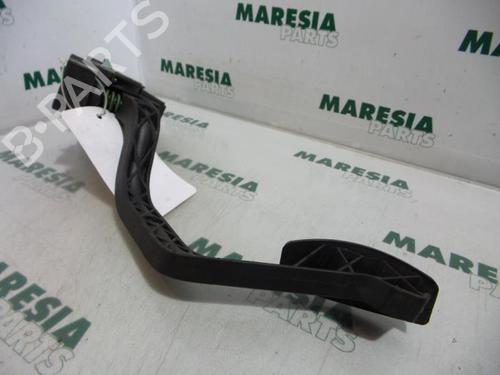 Used Electronic module FIAT DOBLO MPV (119_, 223_) 1.9 D (223AXB1A) (63 hp) 32197127