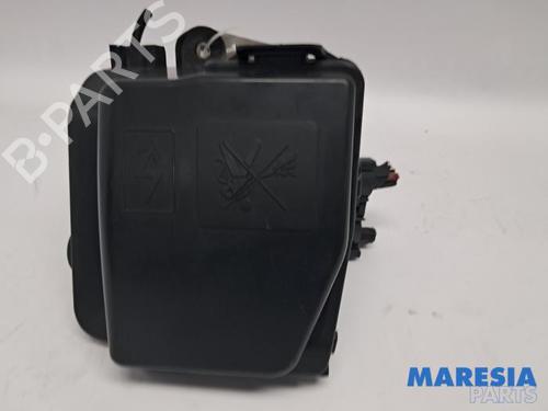 Sikringsdåse Sikringsdåse RENAULT CLIO IV (BH_) 0.9 TCe 90 (BHNF, BHMA, BHMH, BHJK, BHJR) (90 hp) 39750763 39750763