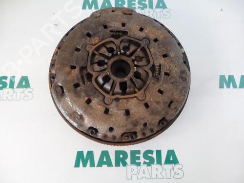 Used Flywheel RENAULT GRAND SCÉNIC II (JM0/1_) 2.0 (135 hp) 31528529