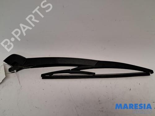 Brazo limpia trasero FIAT 500 (312_) 1.4 (312AXC1B, 312CXC1B) (100 hp) 31501078