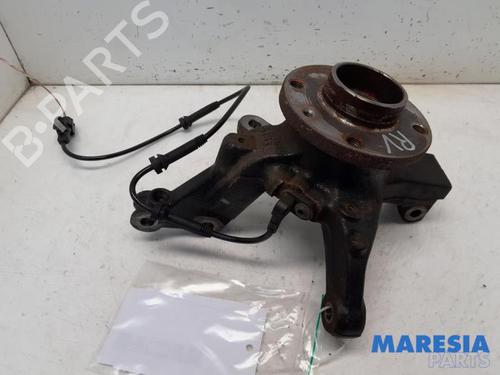 Used Right front steering knuckle RENAULT ZOE (BFM_) ZOE (BFMD) (109 hp) 31514460