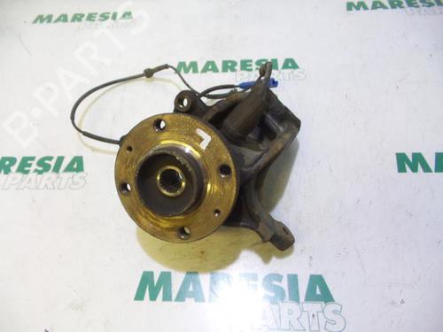 Used Left front steering knuckle CITROËN C3 II (SC_) 1.6 HDi (92 hp) 31423163