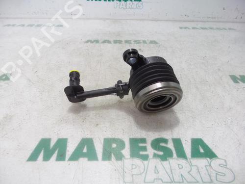 gearbox-renault-clio-iii-br01-cr01-2005-2006-2007-2008-2009-2010-2011-2012-2013-2014-31416735 main image