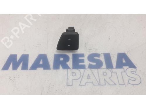 Used Switch FIAT 500 (312_) 0.9 (312AXG1A, 312.AXG11) (86 hp) 31393648