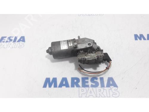 Used Front wiper motor Front wiper motor ALFA ROMEO MITO (955_) 1.4 TJet (955AXA1B) (155 hp) 31452893 31452893