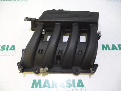 Used Injection rail RENAULT MEGANE Scenic (JA0/1_) 1.6 16V (JA0B, JA04, JA11, JA00) (107 hp) 31438317