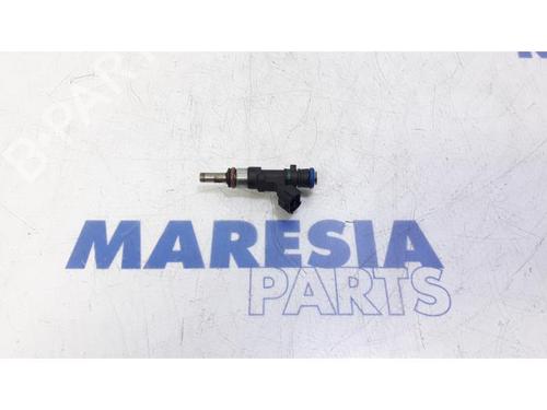 Used Injector RENAULT CLIO IV (BH_) 0.9 TCe 90 (BHNF, BHMA, BHMH, BHJK, BHJR) (90 hp) 31482344