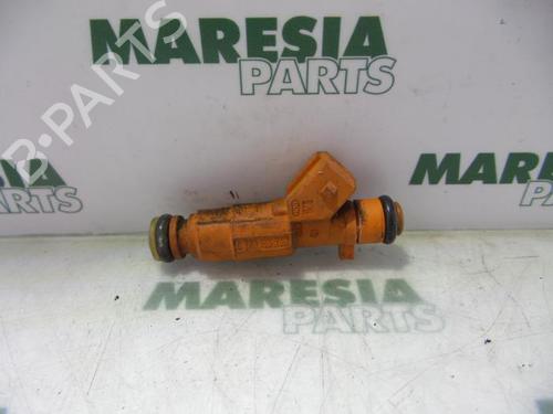 Used Injector ALFA ROMEO 156 (932_) 1.6 16V T.SPARK (932.A4, 932.A4100) (120 hp) 31435837