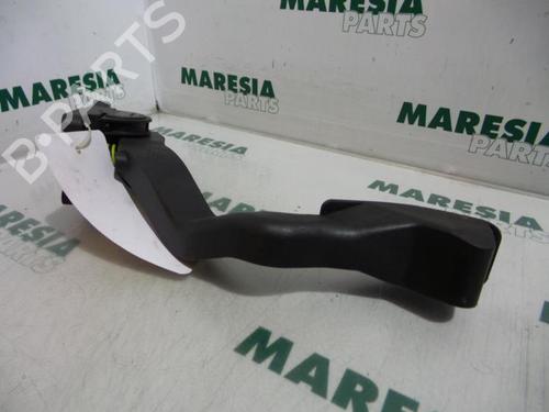 electronic-module-peugeot-307-break-3e-2002-2003-2004-2005-2006-2007-2008-2009-31530749 main image