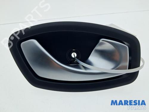 Used Rear right exterior door handle Rear right exterior door handle RENAULT CAPTUR I (J5_, H5_) 1.3 TCe 150 (J5NK, J5JS) (150 hp) 34007097 34007097