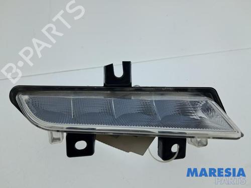 Used Right daytime light Right daytime light 38600748 38600748