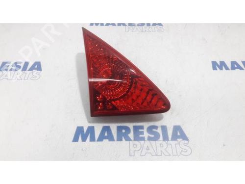 left-taillight-peugeot-3008-i-mpv-0u_-2009-2010-2011-2012-2013-2014-2015-2016-2017-31390338 main image