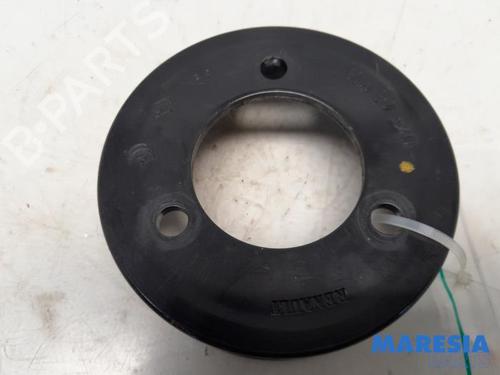 Used Pulley Pulley RENAULT ESPACE IV (JK0/1_) 2.0 dCi (JK01, JK02, JK1J, JK1K, JK1H) (150 hp) 31392680 31392680