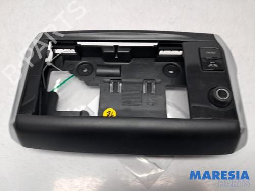 Used Switch Switch PEUGEOT 208 I (CA_, CC_) 1.2 VTI 82 (82 hp) 31443025 31443025