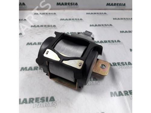 rear-center-seatbelt-renault-scenic-i-mpv-ja01_-fa0_-1999-2000-2001-2002-2003-2004-2005-2006-2007-2008-2009-2010-31431276 main image