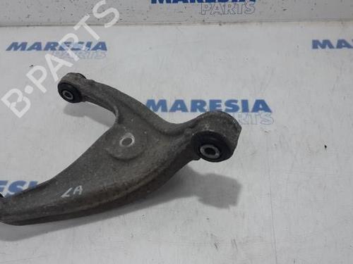 Venstre bagtil bærearm PEUGEOT 508 I (8D_) 1.6 THP (156 hp) 31529177