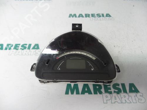 Used Instrument cluster CITROËN C3 I (FC_, FN_) 1.4 i (73 hp) 31479732