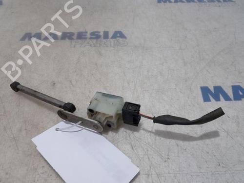 Used Headlight adjuster motor Headlight adjuster motor RENAULT SCÉNIC III (JZ0/1_) 2.0 16V (JZ0G, JZ0P, JZ1E, JZ1P) (140 hp) 31499112 31499112