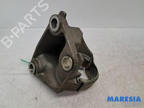 Used Gearbox mount RENAULT MEGANE III Grandtour (KZ0/1) 1.2 TCe (KZ2B, KZ11) (116 hp) 31466633