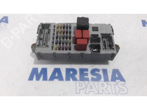 Used Fuse box FIAT IDEA (350_) 1.4 16V (95 hp) 31406442