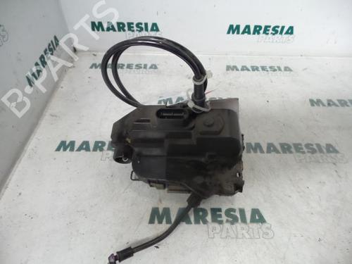 Used Electronic module RENAULT GRAND SCÉNIC II (JM0/1_) 1.5 dCi (JM1E) (106 hp) 31528143